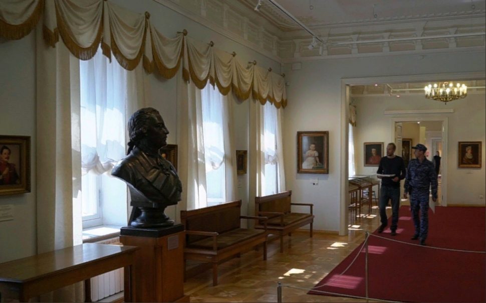 Сотрудники Росгвардии Архангельской области проверили музеи на предмет безопасности